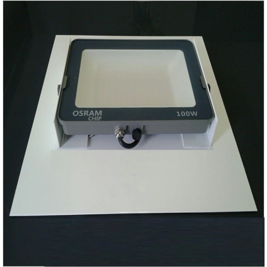 Proyector led gasolinera 100w OSRAM estación de servicio